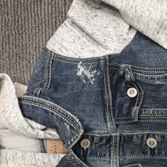 Hollister distressed jean jacket S - Picture 4 of 10